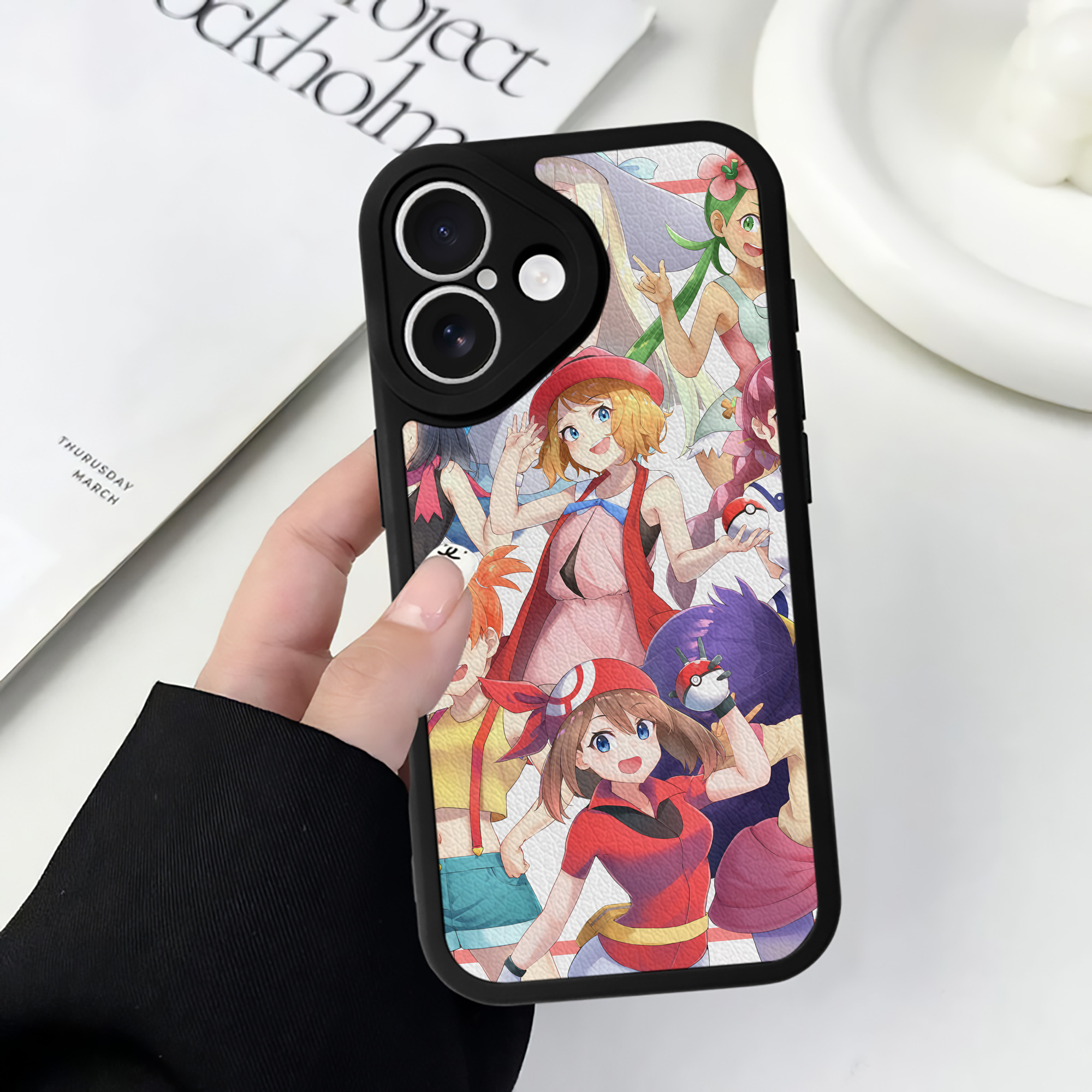 （画像用） ポケットモンスター Pokémon 【iPhone 16シリーズ対応】シリコンスマホケース（レザー調） 材質：シリコン
